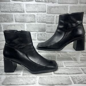 Bakers Corey Women's 10 Black Leather Block Heel Square Toe Ankle Vintage Boots